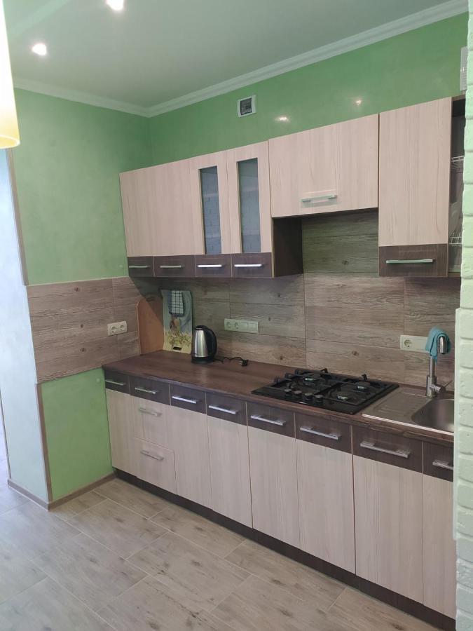 Апартаменты По Панаса Мирного. Khmelʼnytsʼkyy Exterior foto